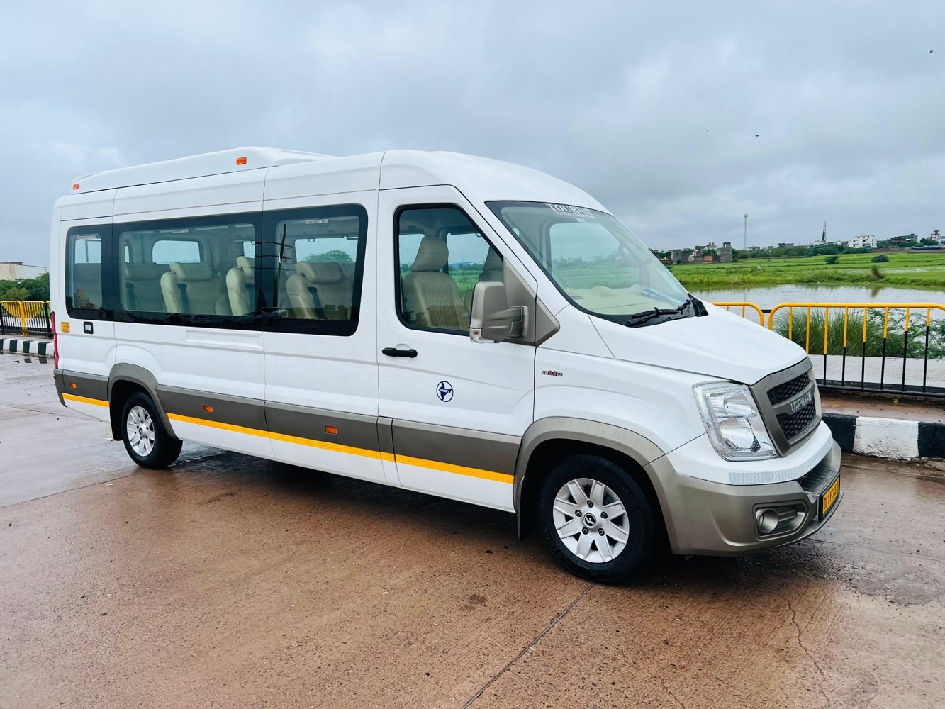 Prisha Tour Travels outstation taxi and traveller booking from Delhi